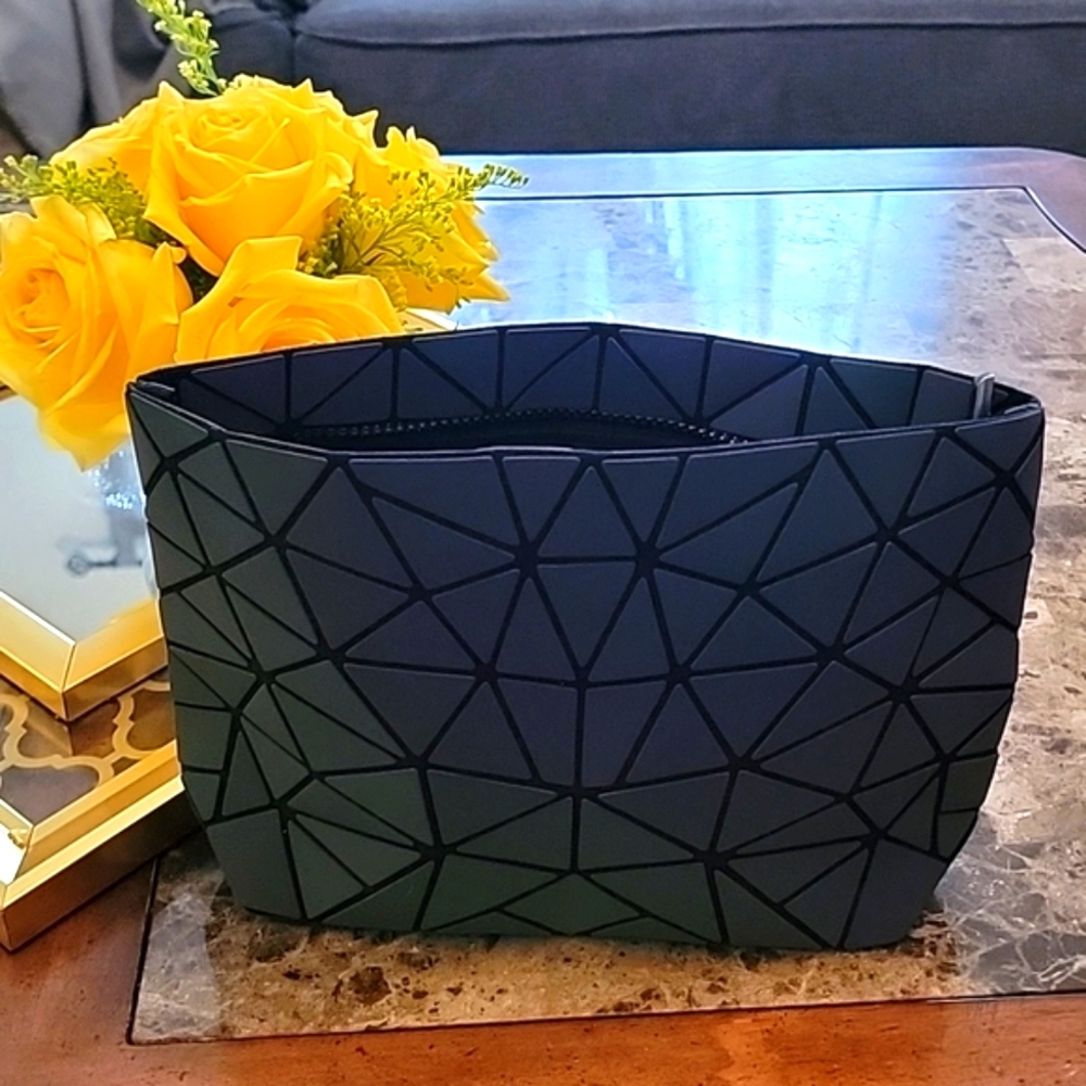 HarlerMoon   Iridescent Hologram Geometric Clutch